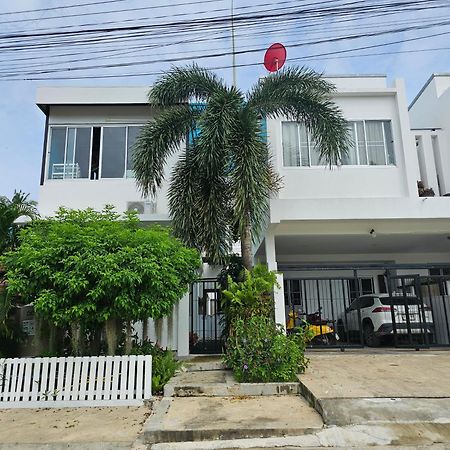 Andaman Homestay Villa At Rawai Ban Saiyuan Exterior foto